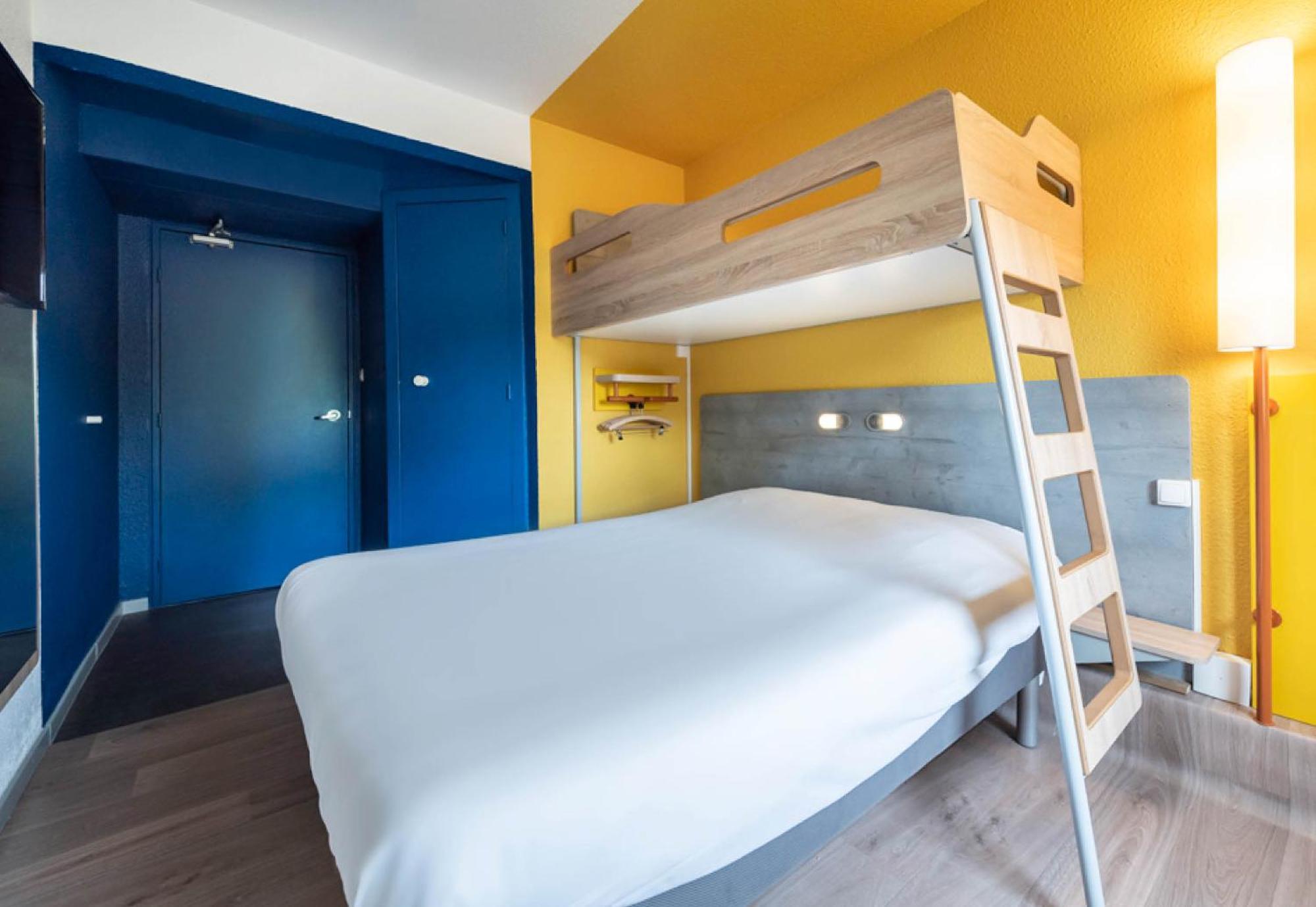 B&B Hotel Nimes Кэсарг Экстерьер фото